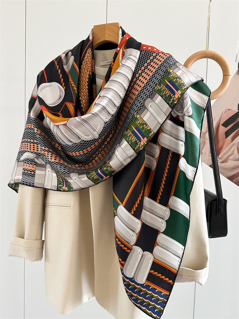 サドルプリントシルクスカーフ高級デザイナー手巻きエッジ大型シ - Travel Accessories Neck のレビューと価格
