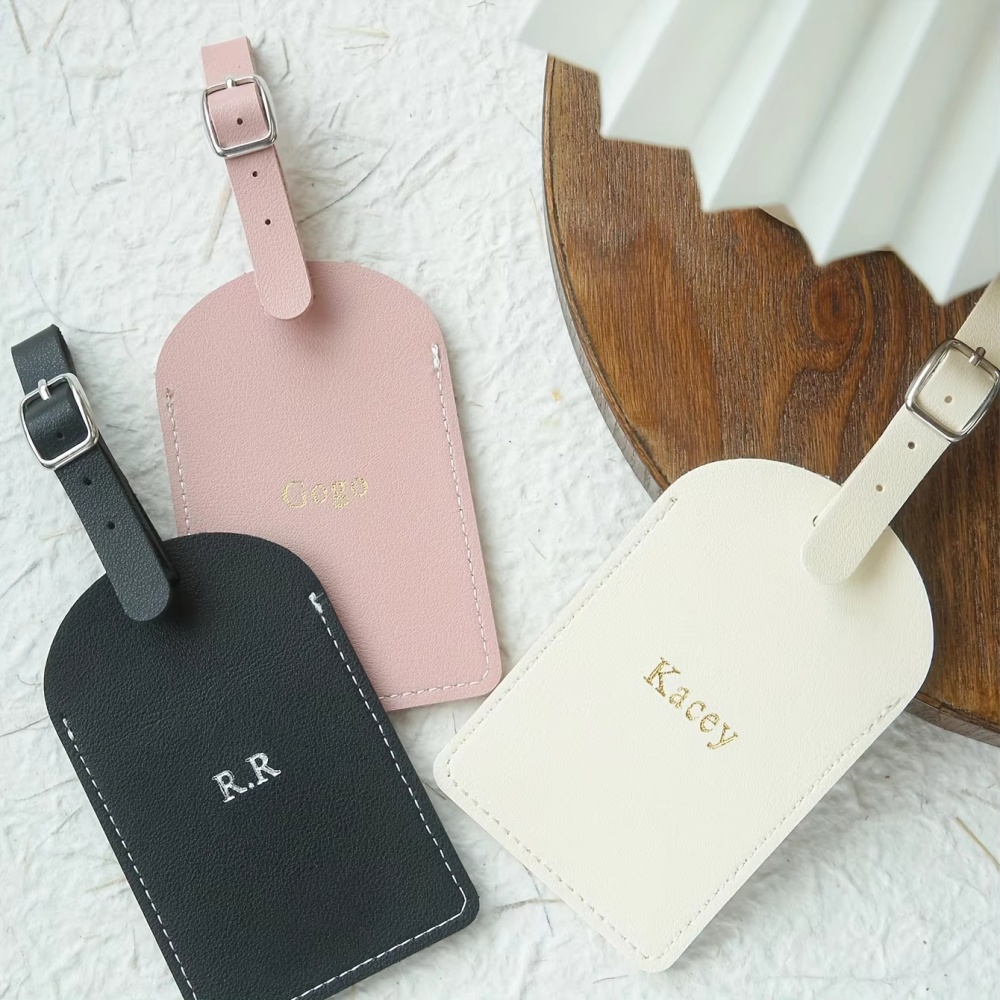 カスタマイズ可能な名入れシルバーゴールドモノグラムビーガンレ - Travel Accessories List のレビューと価格
