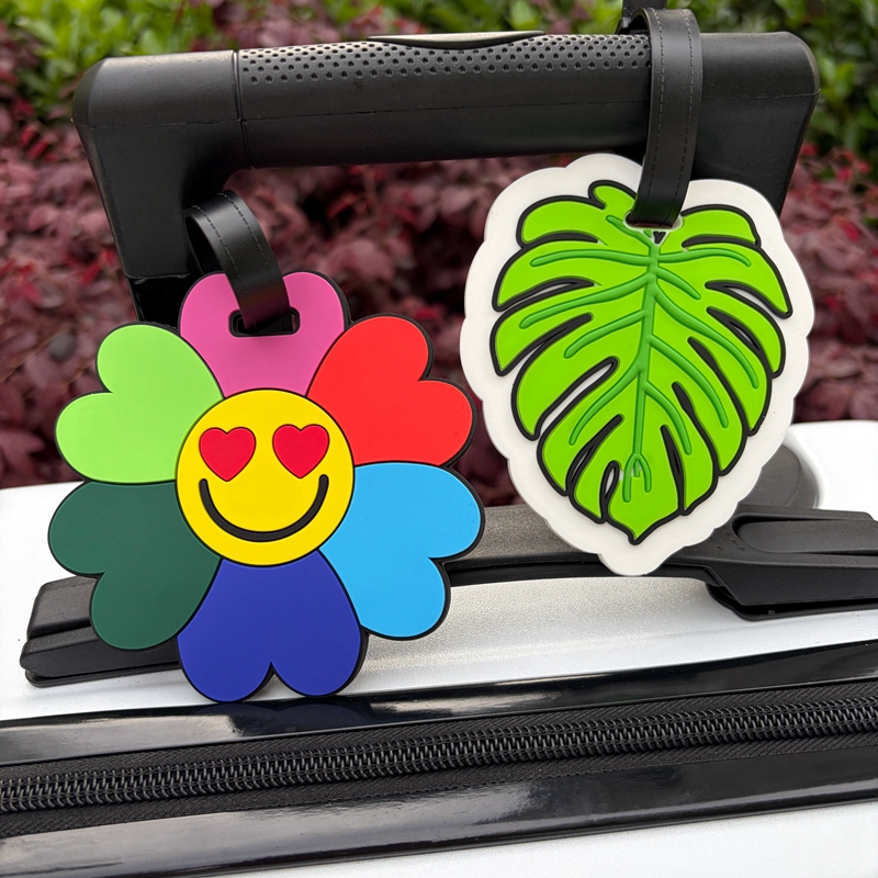 1/2 個花と緑の葉の形をした荷物タグ旅行搭乗券荷物ハンガー - Travel Accessories List のレビューと価格