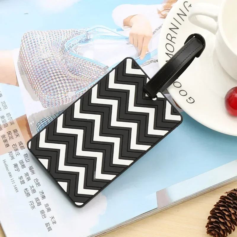 幾何学的な荷物タグ女性男性 PVC 手荷物名札スーツケース住 - Travel Accessories List のレビューと価格